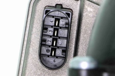 DROSSELKLAPPENSTUTZEN VEMO V24810001 1