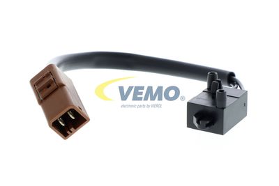 COMUTATOR ACTIONARE AMBREIAJ (TEMPOMAT) VEMO V22730020 12