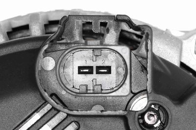 GENERATOR / ALTERNATOR VEMO V101350068 1