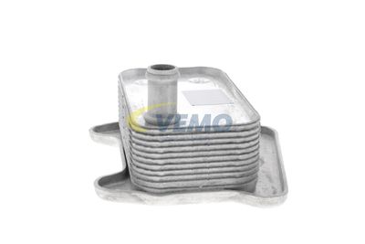 ÖLKüHLER MOTORöL VEMO V30601323 47