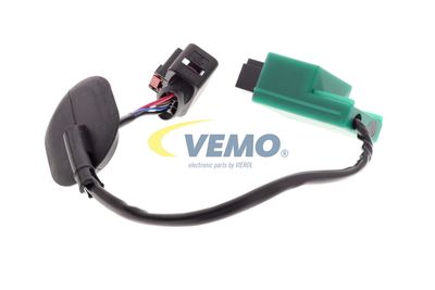 RELEU POMPA COMBUSTIBIL VEMO V15710061 37