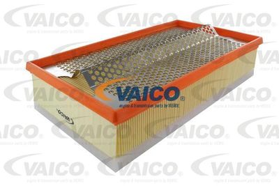 Воздушный фильтр VAICO V30-7400 для DAEWOO KORANDO