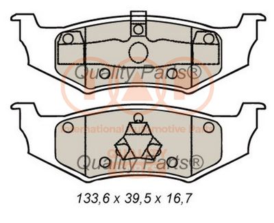 Комплект тормозных колодок, дисковый тормоз IAP QUALITY PARTS 704-02071 для CHRYSLER VISION