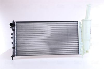 Радиатор, охлаждение двигателя NISSENS 61881 для FIAT PUNTO