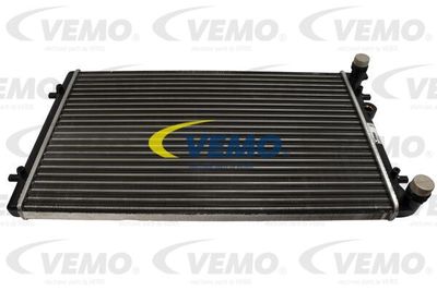 VEMO V15-60-5022 Радиатор охлаждения двигателя  для AUDI A3 (Ауди А3)