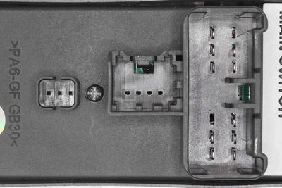 COMUTATOR MACARA GEAM VEMO V32730016 2