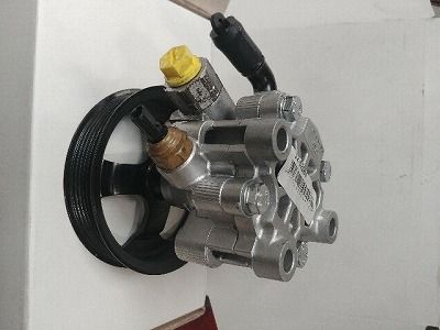 HYDRAULIKPUMPE LENKUNG URW 3262564 3