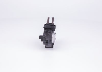 Spanningsregelaar (14V) past: DACIA LOGAN, LOGAN EXPRESS, LOGAN MCV, SANDERO  RENAULT CLIO II, ESPACE III, GRAND SCENIC II, KANGOO, LAGUNA I, LOGAN EXPRESS, LOGAN I, MASTER II 1.4-2.5D 09.95-