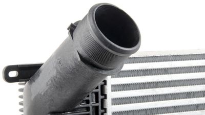 LADELUFTKüHLER MAHLE CI372000P 5