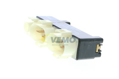 RELAIS KüHLERLüFTERNACHLAUF VEMO V15710033 57