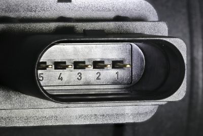 SENZOR DEBIT AER VALEO 367009 1