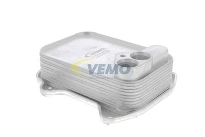 ÖLKüHLER MOTORöL VEMO V15606026 42