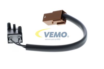 COMUTATOR ACTIONARE AMBREIAJ (TEMPOMAT) VEMO V22730020 31