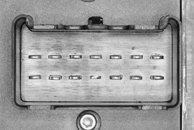 COMUTATOR MACARA GEAM VEMO V33730053 2