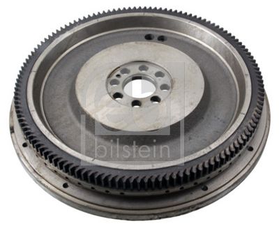 104640