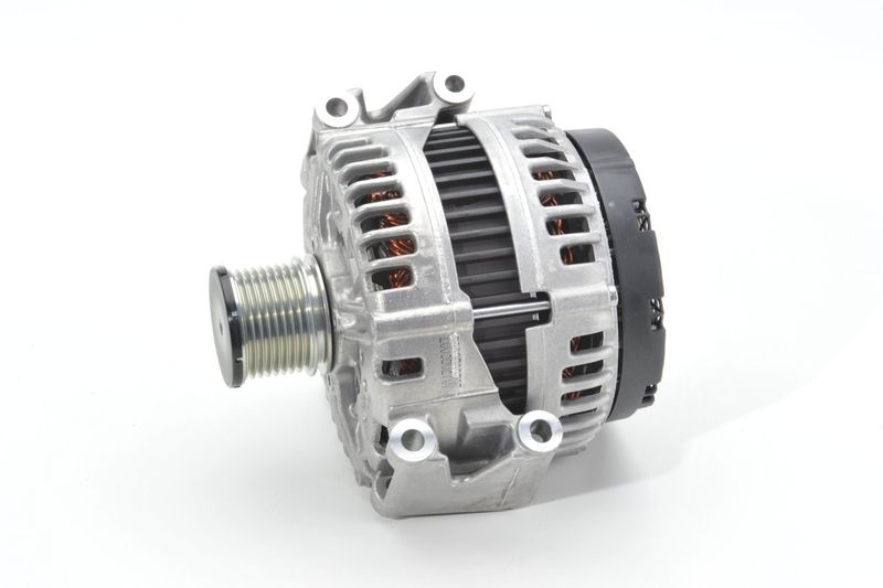 BOSCH 0121813103 Alternator