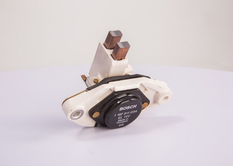 Regulátor generátoru 1 197 311 034