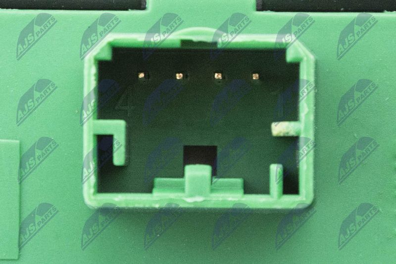 EWS-FT-038_5-WM.JPG
