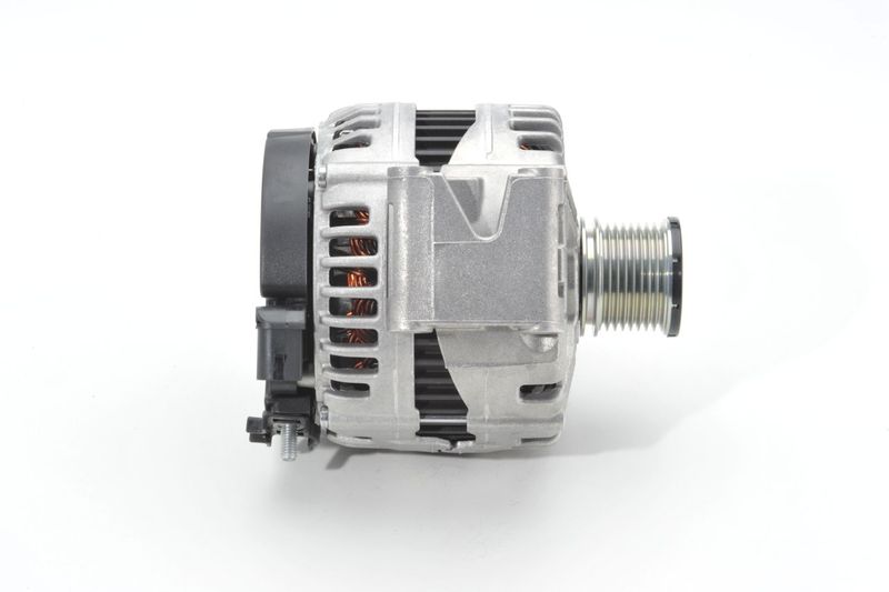 BOSCH 0121813103 Alternator