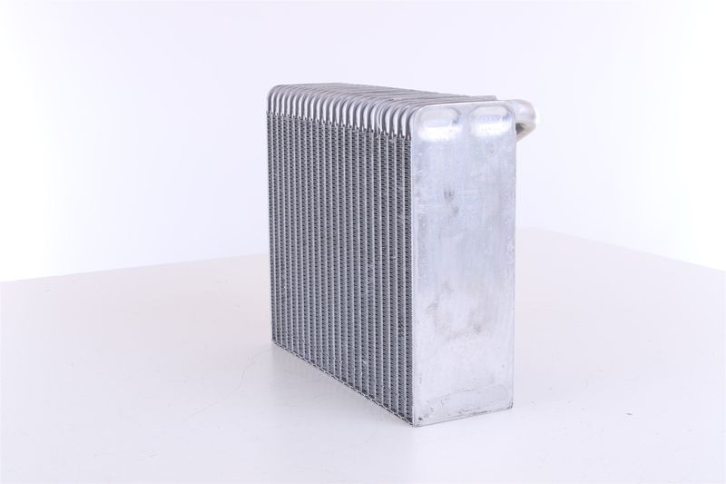 NISSENS 92211 Evaporator, air conditioning