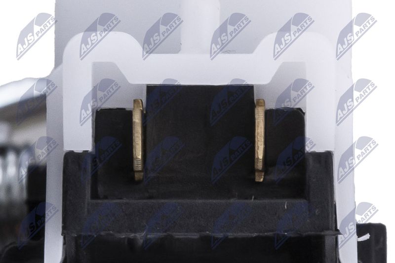 EZC-RE-311_7-WM.JPG