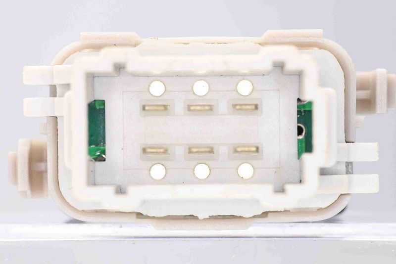 VEMO V46-73-0039 Switch, window regulator