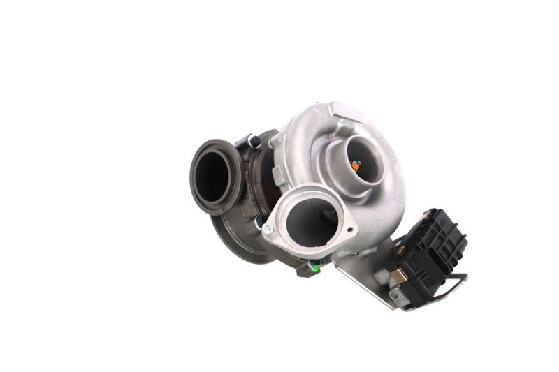 REMANTE 003-002-000019R Charger, charging (supercharged/turbocharged)