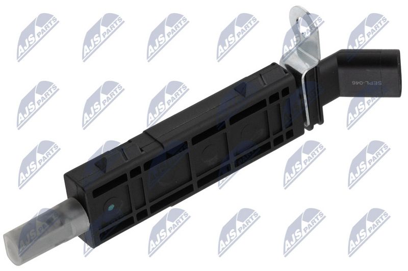 ECP-PL-046_1-WM.JPG