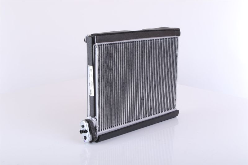 NISSENS 92364 Evaporator, air conditioning