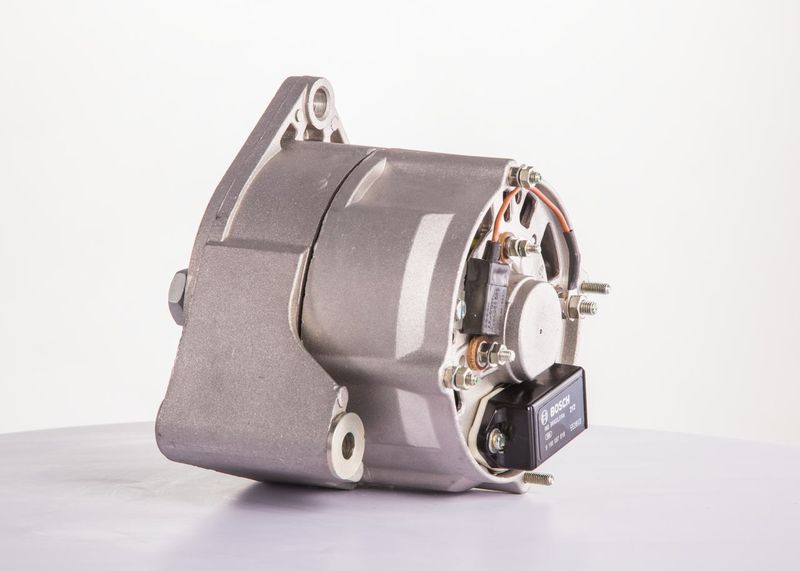 BOSCH 9120080181 Alternator