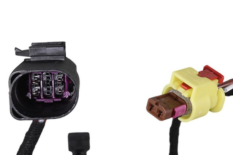 Prekė atitinka OEM kodą: 8V0 971 085 M