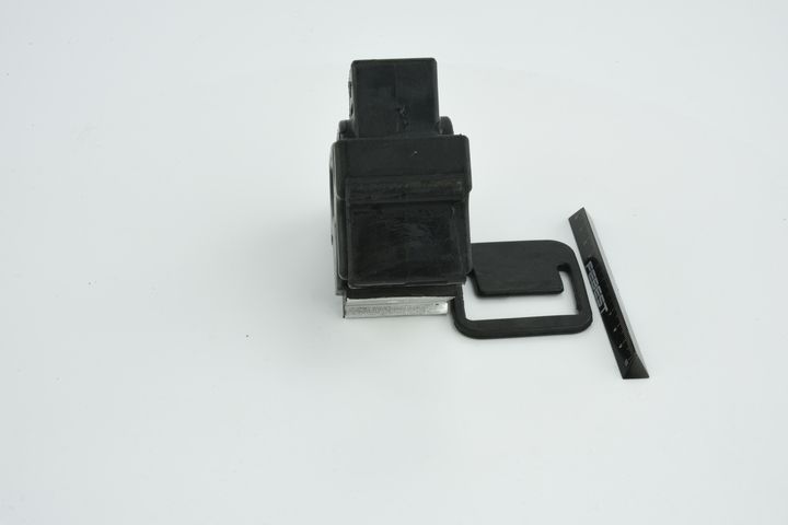 Paigutus, Mootor, FEBEST HM-FITWD