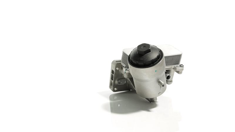 MAHLE CLC461000S Oil Cooler, engine oil