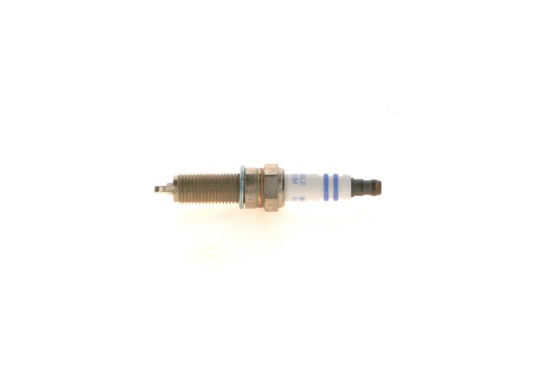 BOSCH 0 242 135 556 Spark Plug