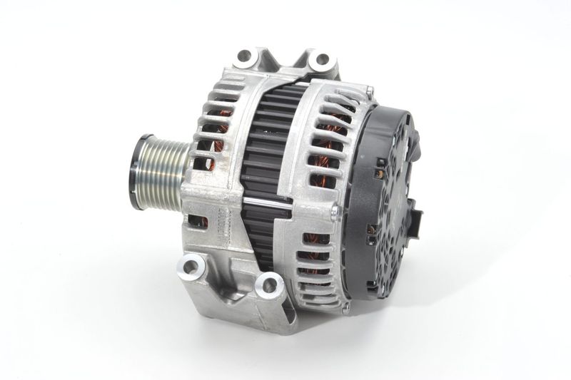 BOSCH 0121813103 Alternator