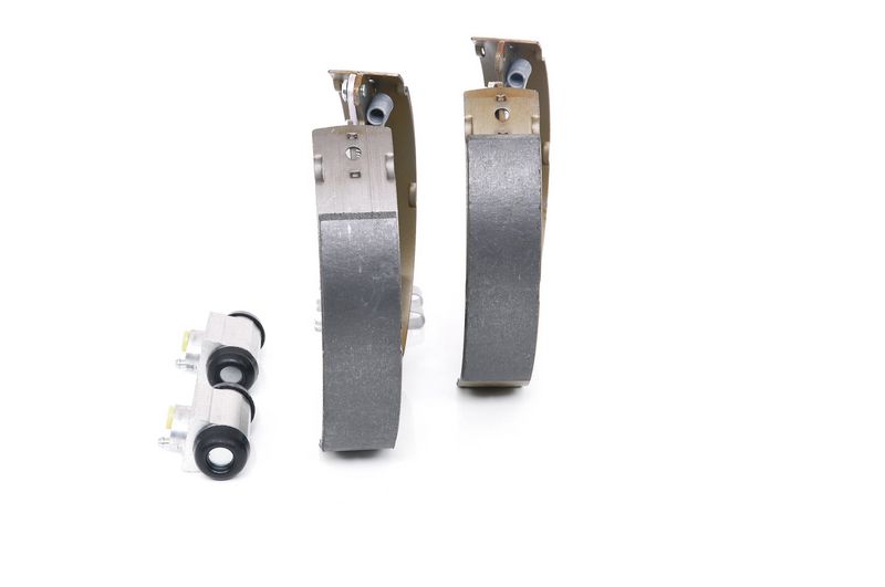 BOSCH 0 204 114 656 Brake Shoe Set