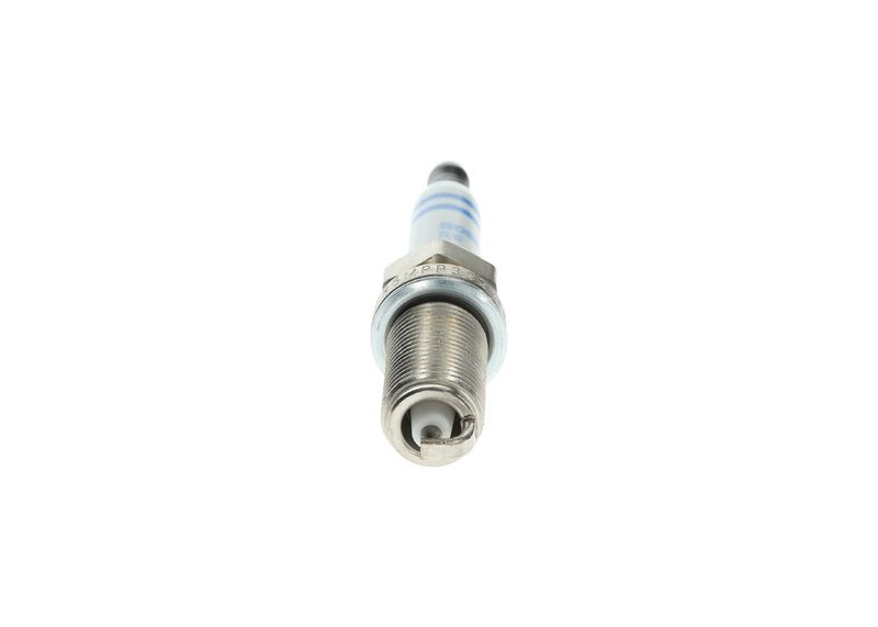 BOSCH Bougie d'allumage 0 242 240 619