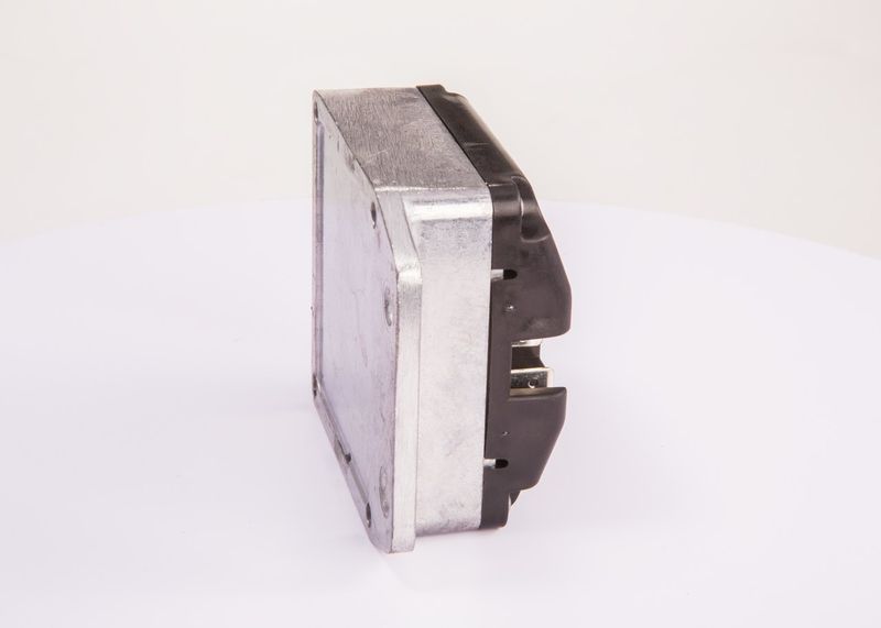 BOSCH 0192033004 Alternator Regulator
