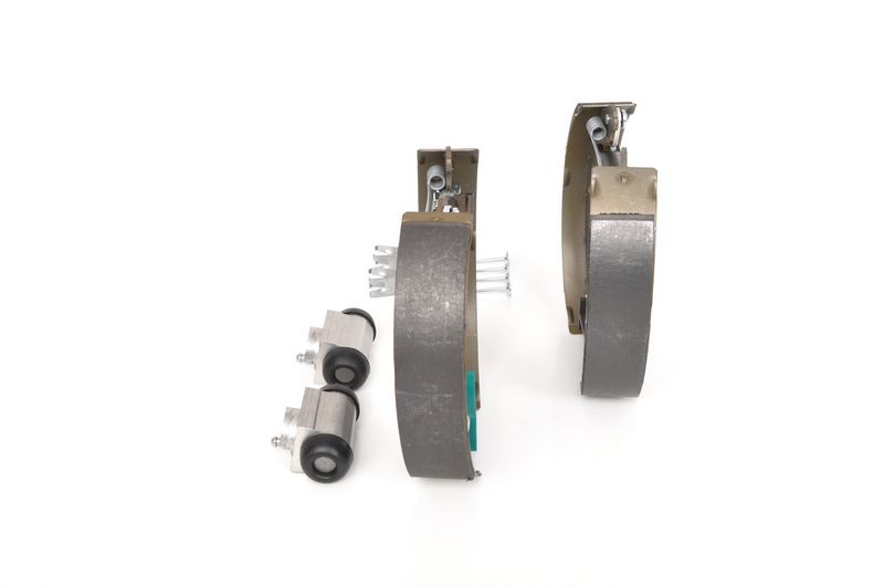 BOSCH 0 204 114 654 Brake Shoe Set