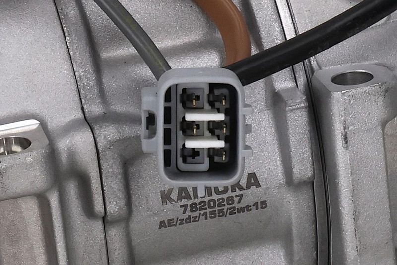 Prekė atitinka OEM kodą: 883203A280