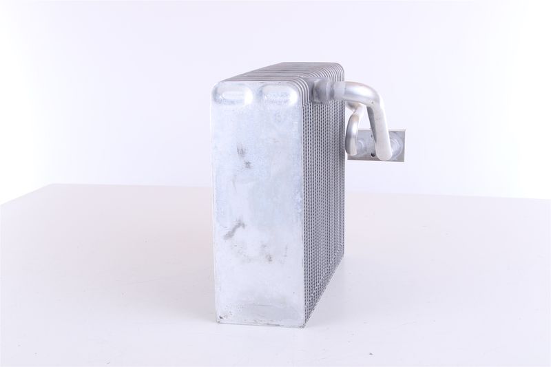 NISSENS 92211 Evaporator, air conditioning