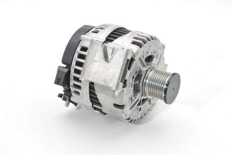 BOSCH 0121813103 Alternator