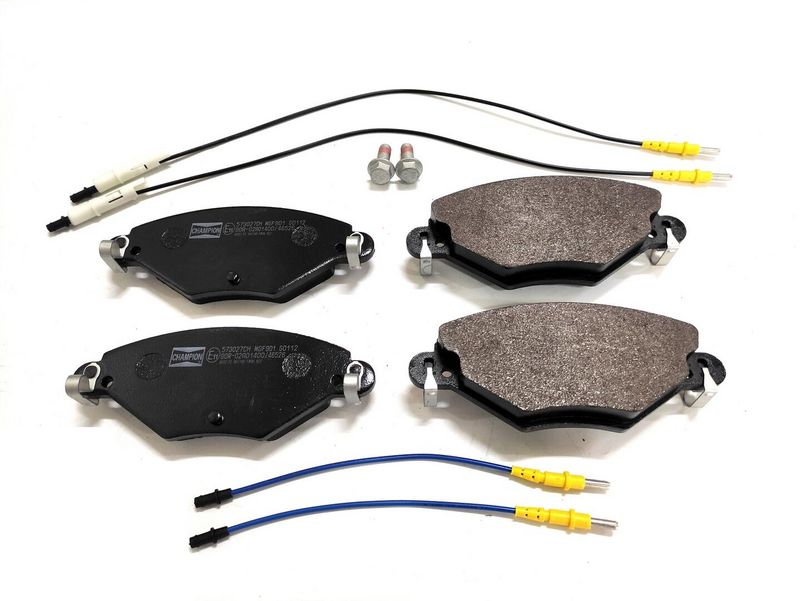 Plaquettes+de+frein+à+disque CHAMPION 573027CH