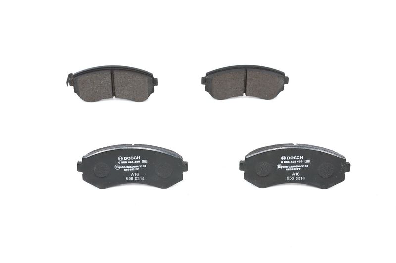 BOSCH 0 986 424 489 Brake Pad Set, disc brake