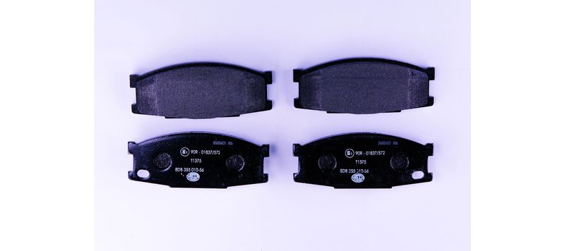 HELLA fékbetétkészlet, tárcsafék 8DB 355 010-561