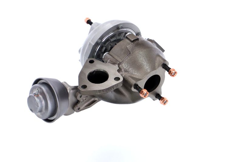 REMANTE 003-001-000323R Charger, charging (supercharged/turbocharged)