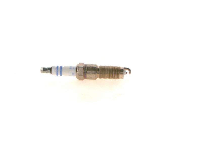 BOSCH 0 242 230 586 Spark Plug