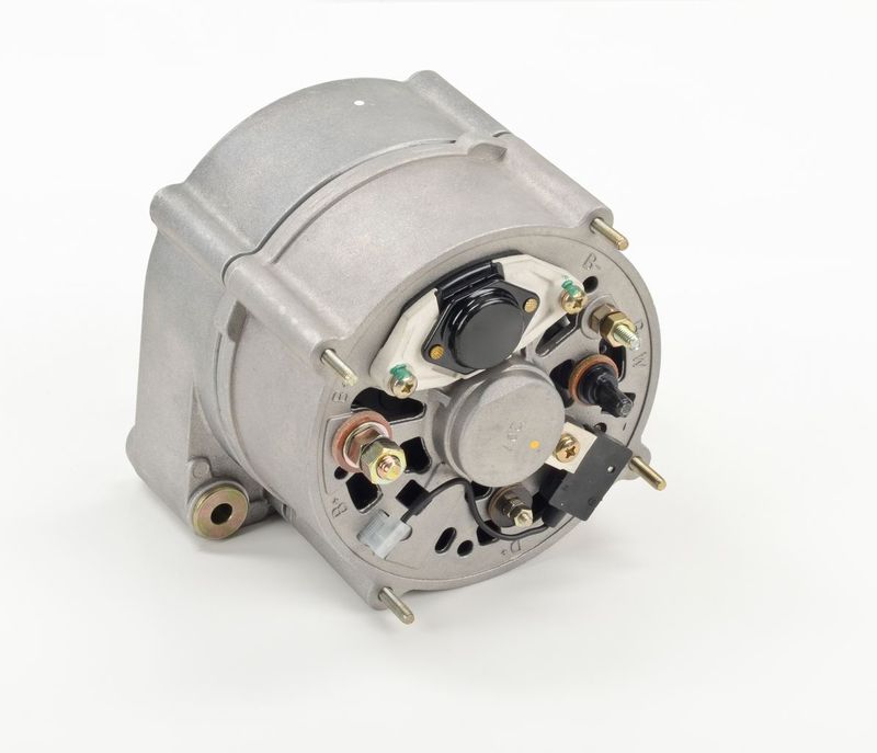 BOSCH 0120469585 Alternator