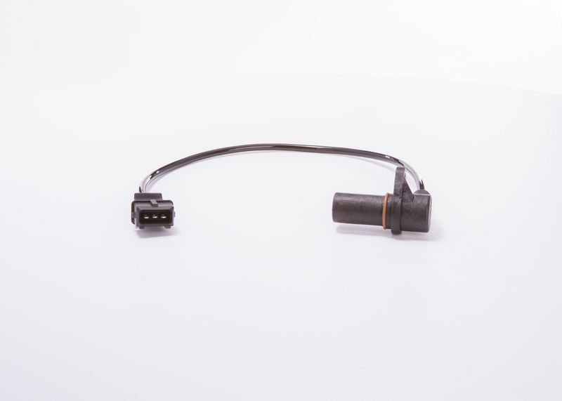 BOSCH 0 281 002 102 Sensor, crankshaft pulse