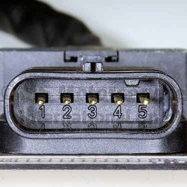 Prekė atitinka OEM kodą: 03L 907 807 AD